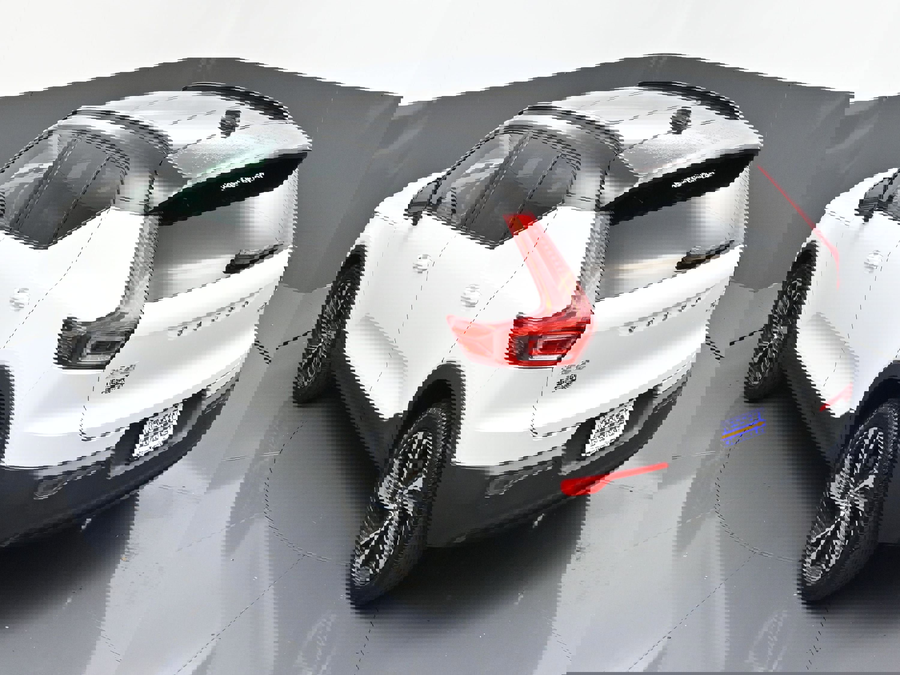 Used 2022 Volvo XC40 T5 R-Design image 53