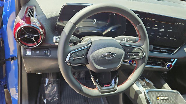 Used 2026 Chevrolet Equinox RS w/ Convenience Package III image 11