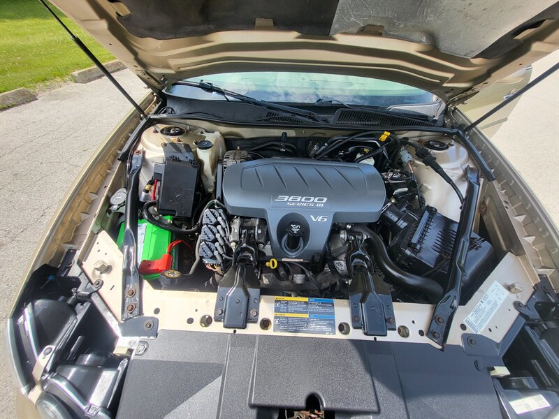 Used 2005 Buick LaCrosse CX FWD image 32