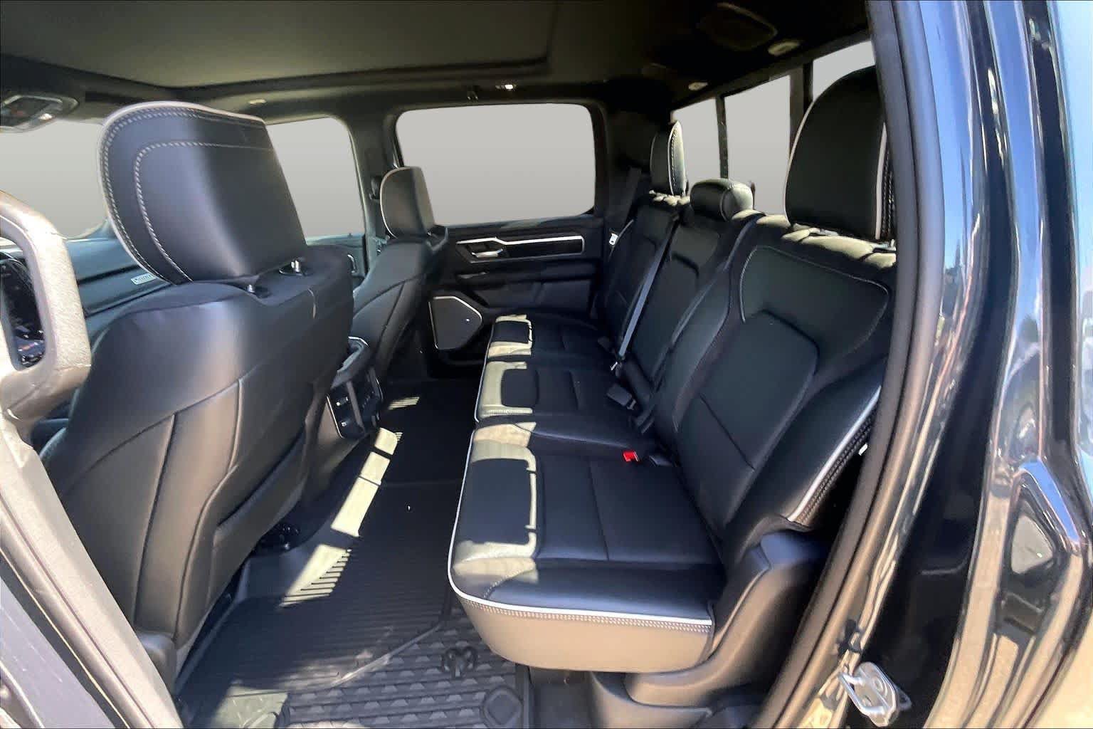 New 2027 RAM 1500 Laramie AWD/4WD image 21