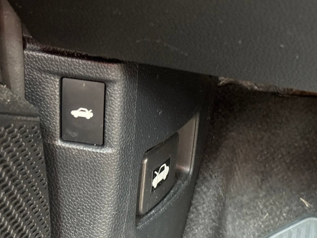 Used 2023 Honda Accord Touring image 25