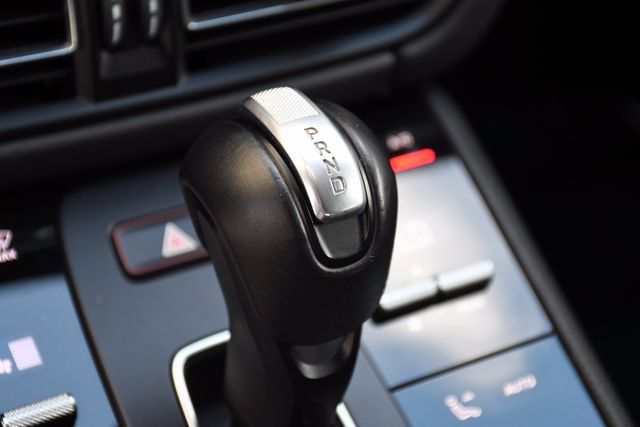 Used 2024 Porsche Macan w/ Premium Plus Package AWD/4WD image 14