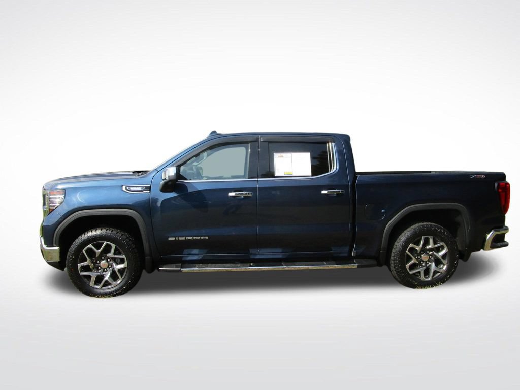 Used 2022 GMC Sierra 1500 SLT w/ SLT Premium Plus Package AWD/4WD image 3