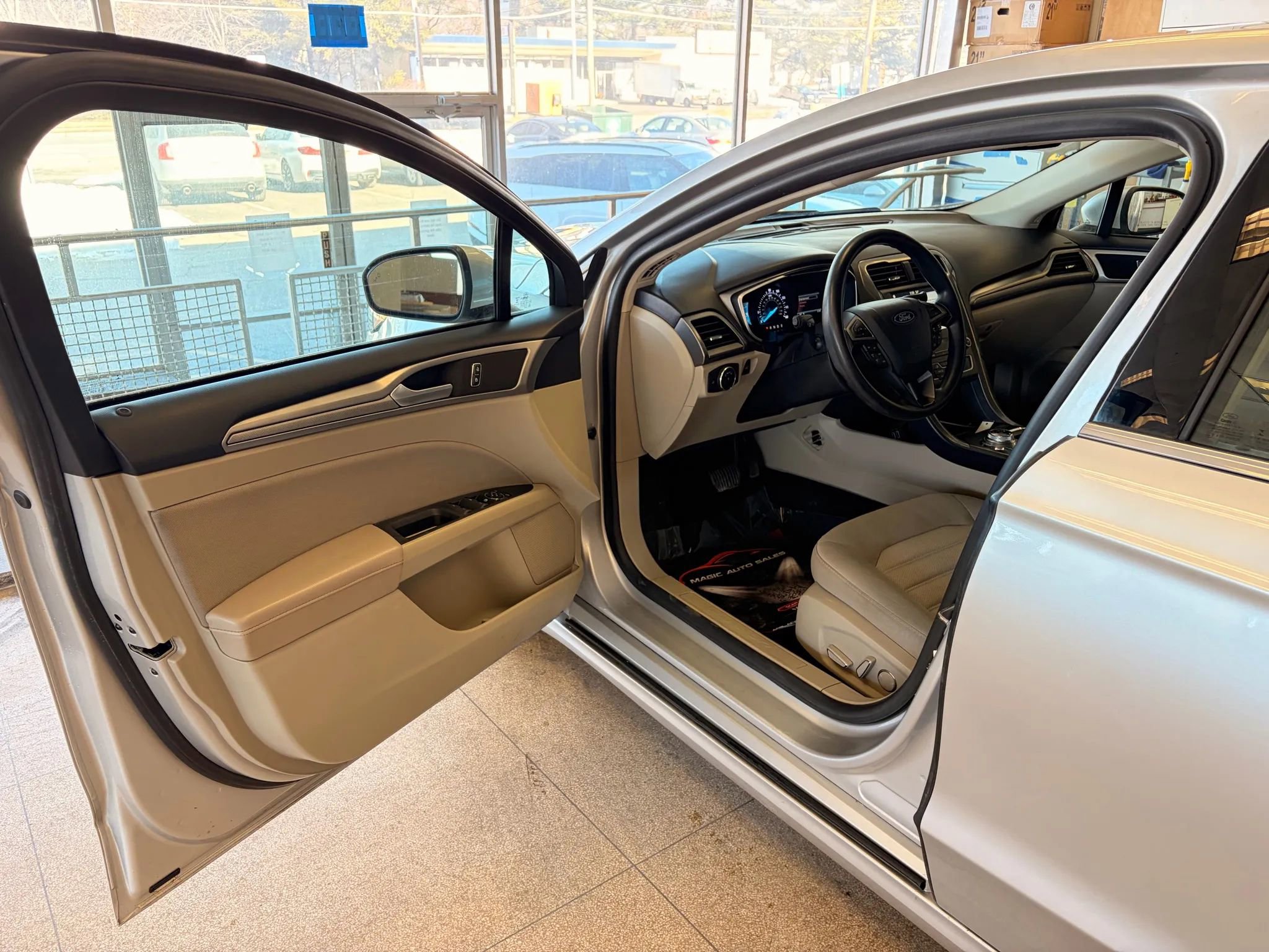 Used 2019 Ford Fusion SE image 49