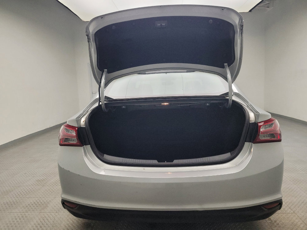 Used 2020 Chevrolet Malibu LT image 29