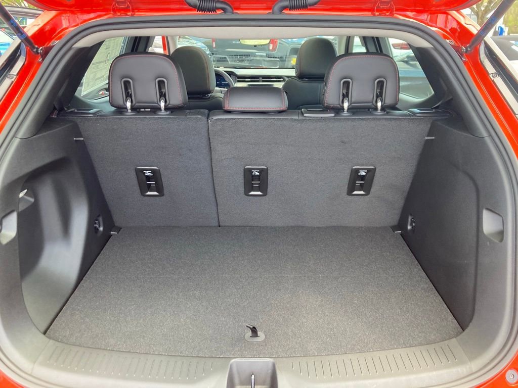 New 2027 Chevrolet Bolt RS w/ Technology Package FWD image 26