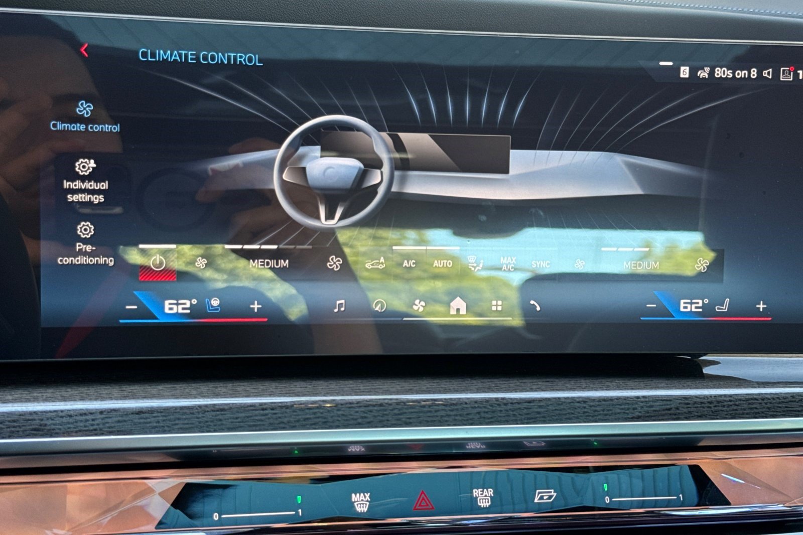 New 2026 BMW i7 M70 w/ Executive Package AWD/4WD image 18