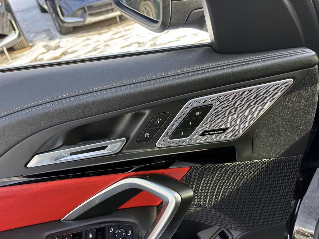 Certified 2025 BMW X1 xDrive28i w/ Premium Package image 12