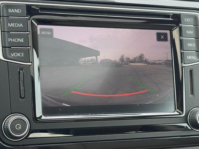 Used 2017 Volkswagen Beetle 1.8T FWD image 20