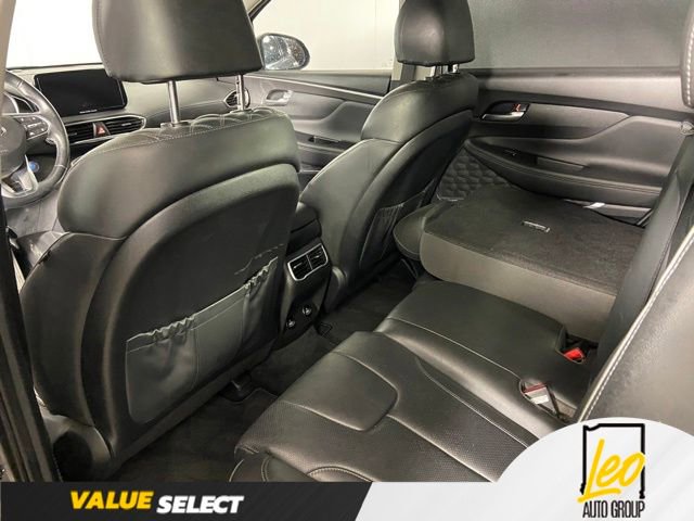 Used 2017 Hyundai Santa Fe Limited w/ Cargo Package AWD/4WD image 16
