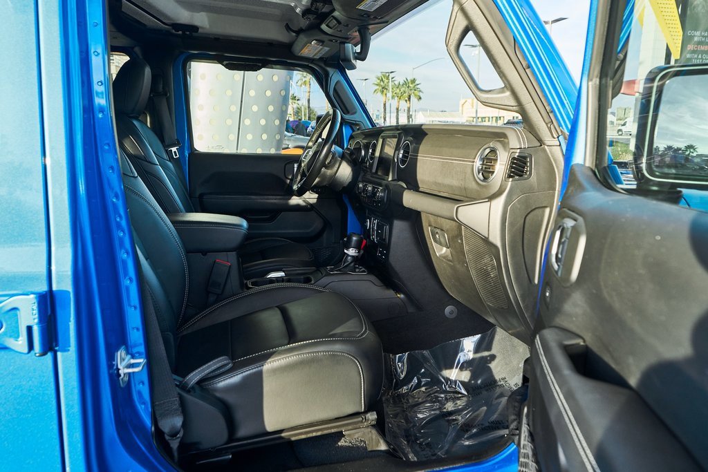 Used 2022 Jeep Wrangler Unlimited Sahara image 13