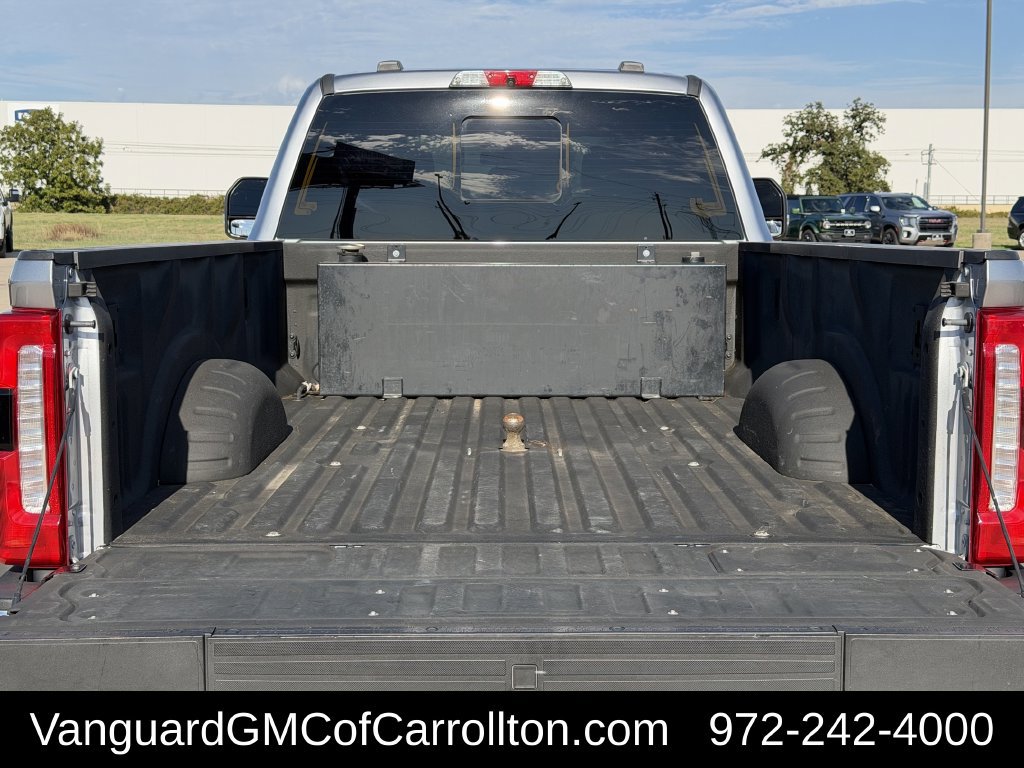 Used 2023 Ford F350 Lariat w/ FX4 Off-Road Package AWD/4WD image 32