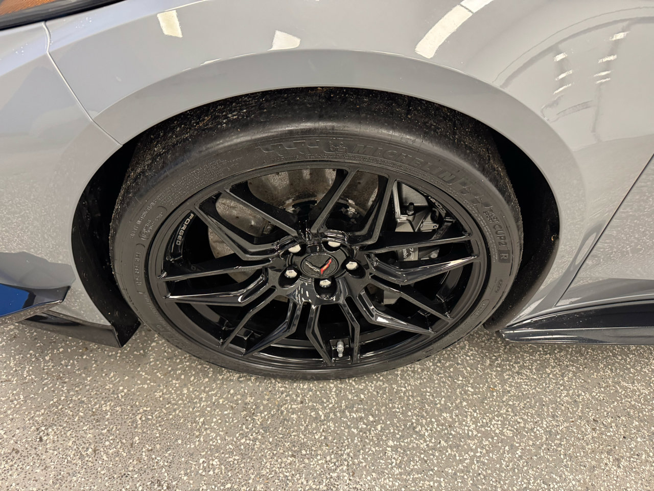 Used 2024 Chevrolet Corvette Z06 w/ Z07 Performance Package image 25