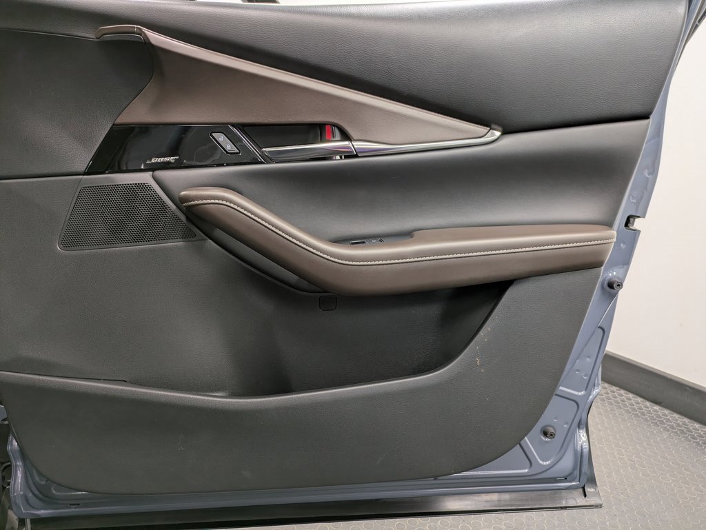 Used 2020 MAZDA CX-30 AWD w/ Premium Package image 27