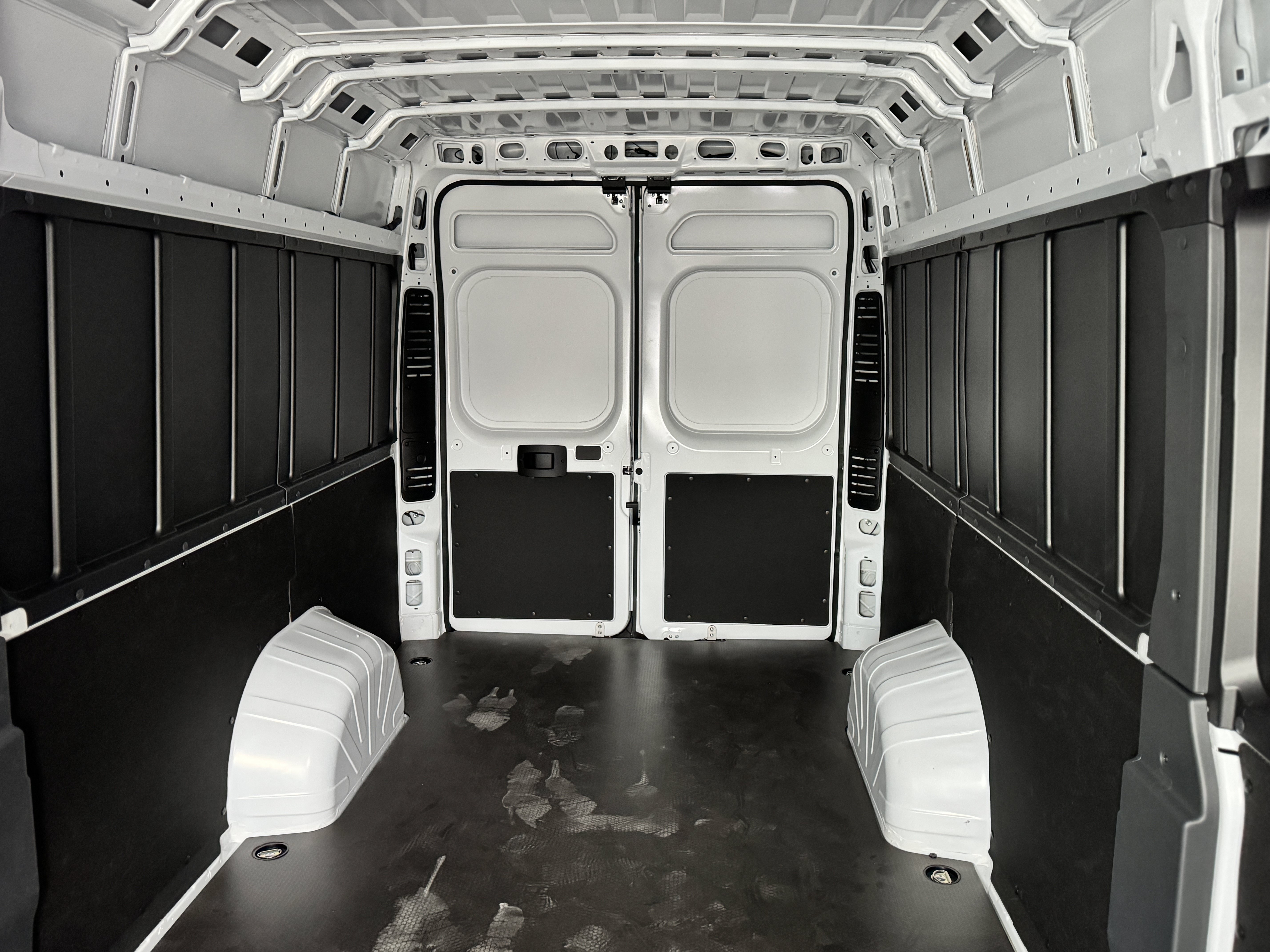 New 2025 RAM ProMaster 3500 w/ Convenience Group FWD image 13