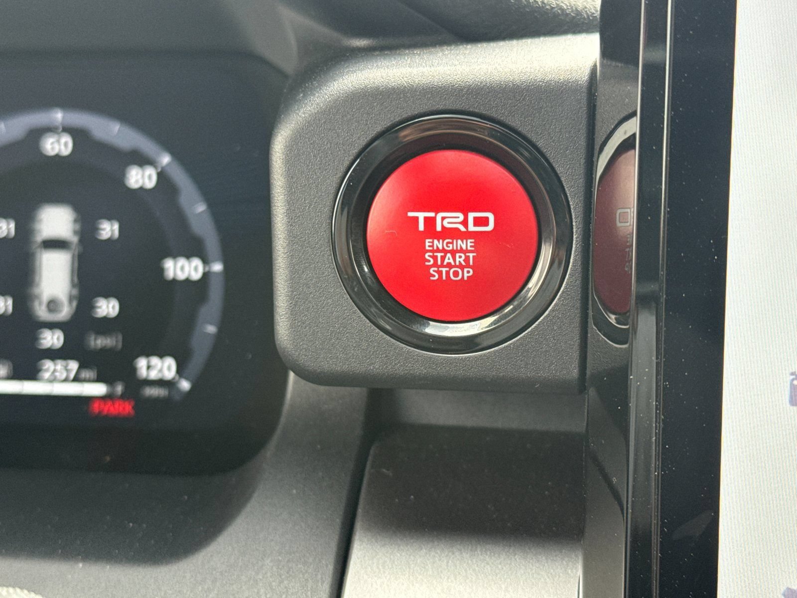 Used 2025 Toyota 4Runner TRD Off-Road Premium w/ Tow Technology Package AWD/4WD image 22