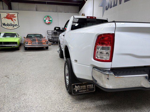 Used 2022 RAM 3500 Tradesman image 9