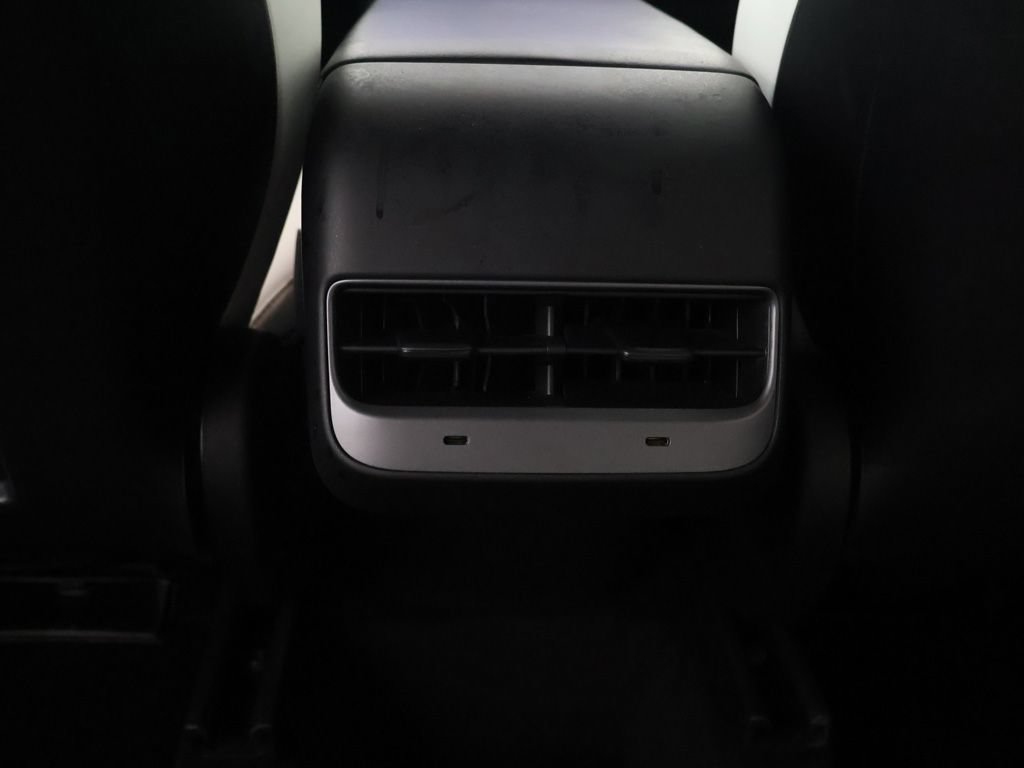 Used 2023 Tesla Model Y Long Range AWD/4WD image 47