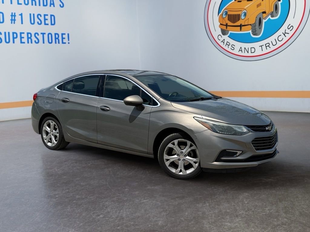 Used 2018 Chevrolet Cruze Premier FWD image 8