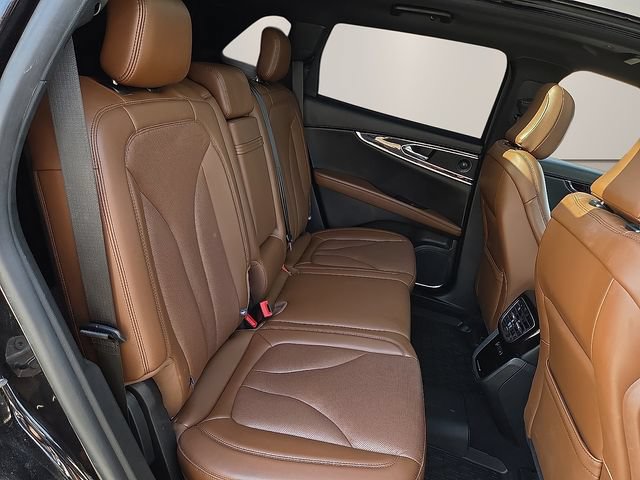 Used 2023 Lincoln Nautilus Reserve w/ Luxury Package AWD/4WD image 14