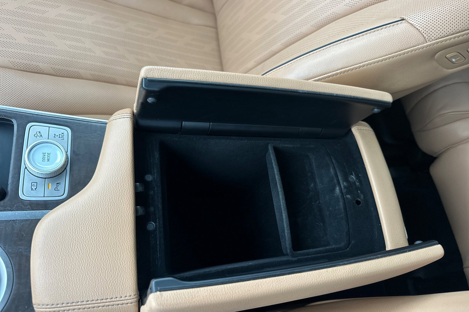 Used 2023 Genesis GV80 2.5T w/ Advanced Package image 30