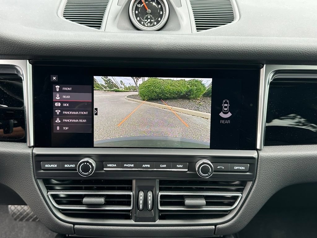 Certified 2021 Porsche Macan S AWD/4WD image 12