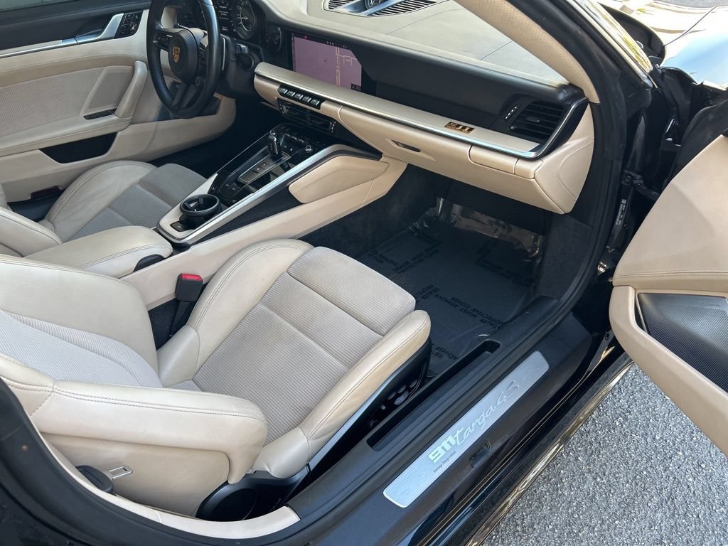 Used 2021 Porsche 911 AWD/4WD image 35