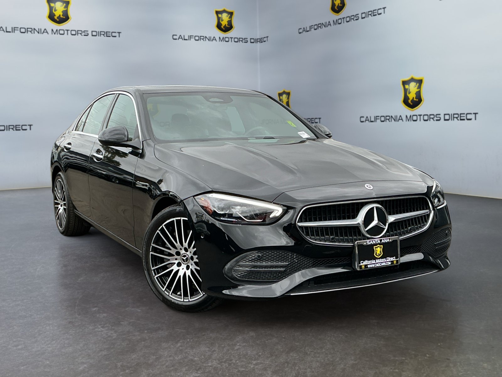 Used 2025 Mercedes-Benz C 300 Sedan image 3