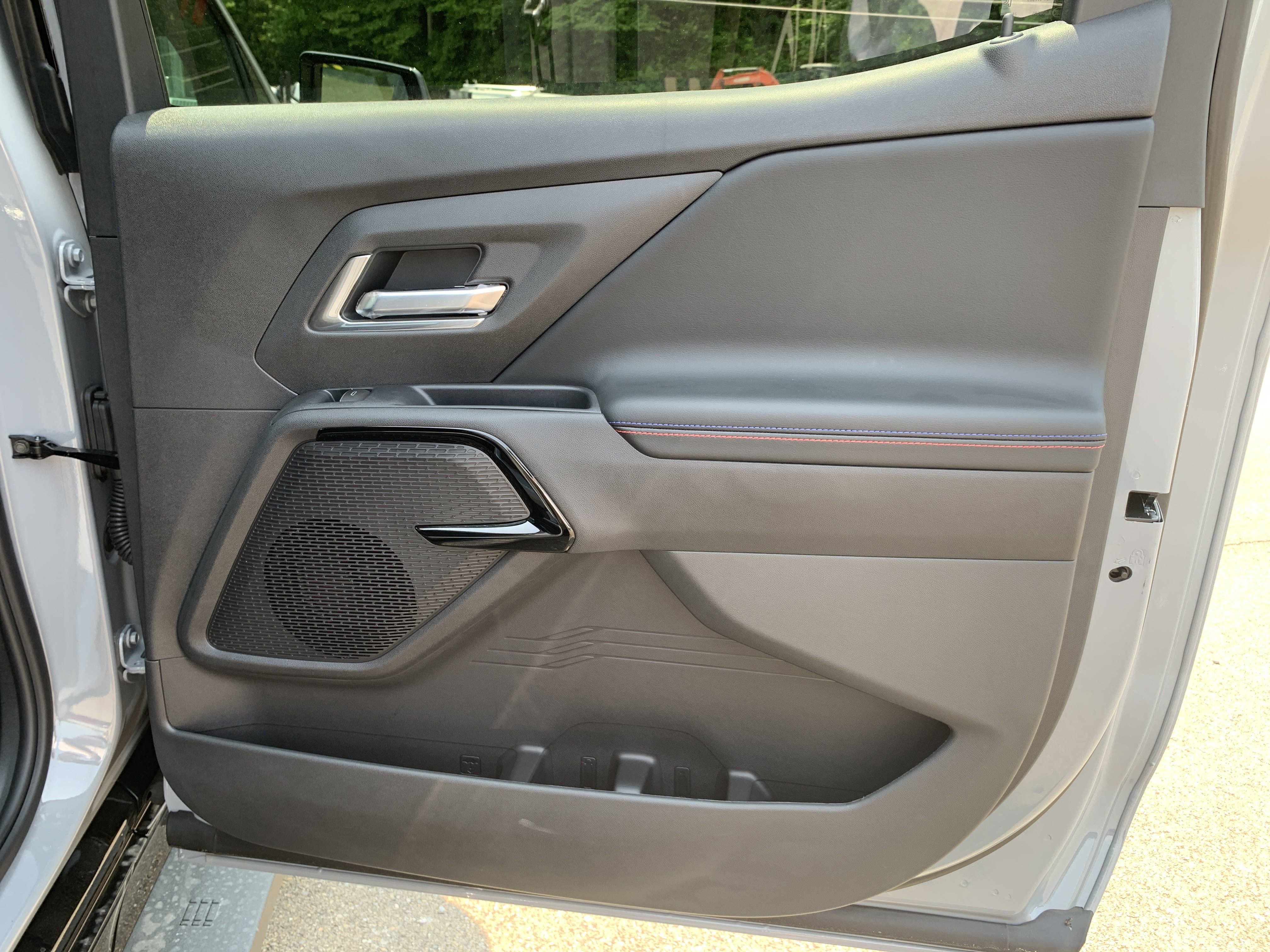 New 2025 Chevrolet Silverado EV RST image 21