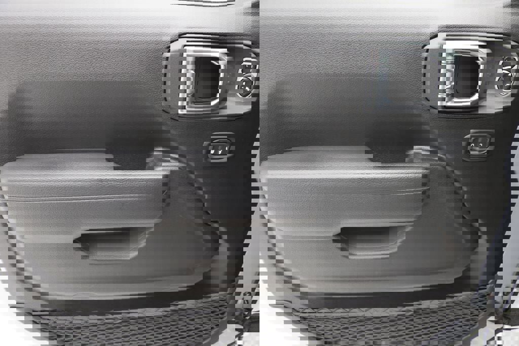 Used 2024 Jeep Wrangler Unlimited image 15