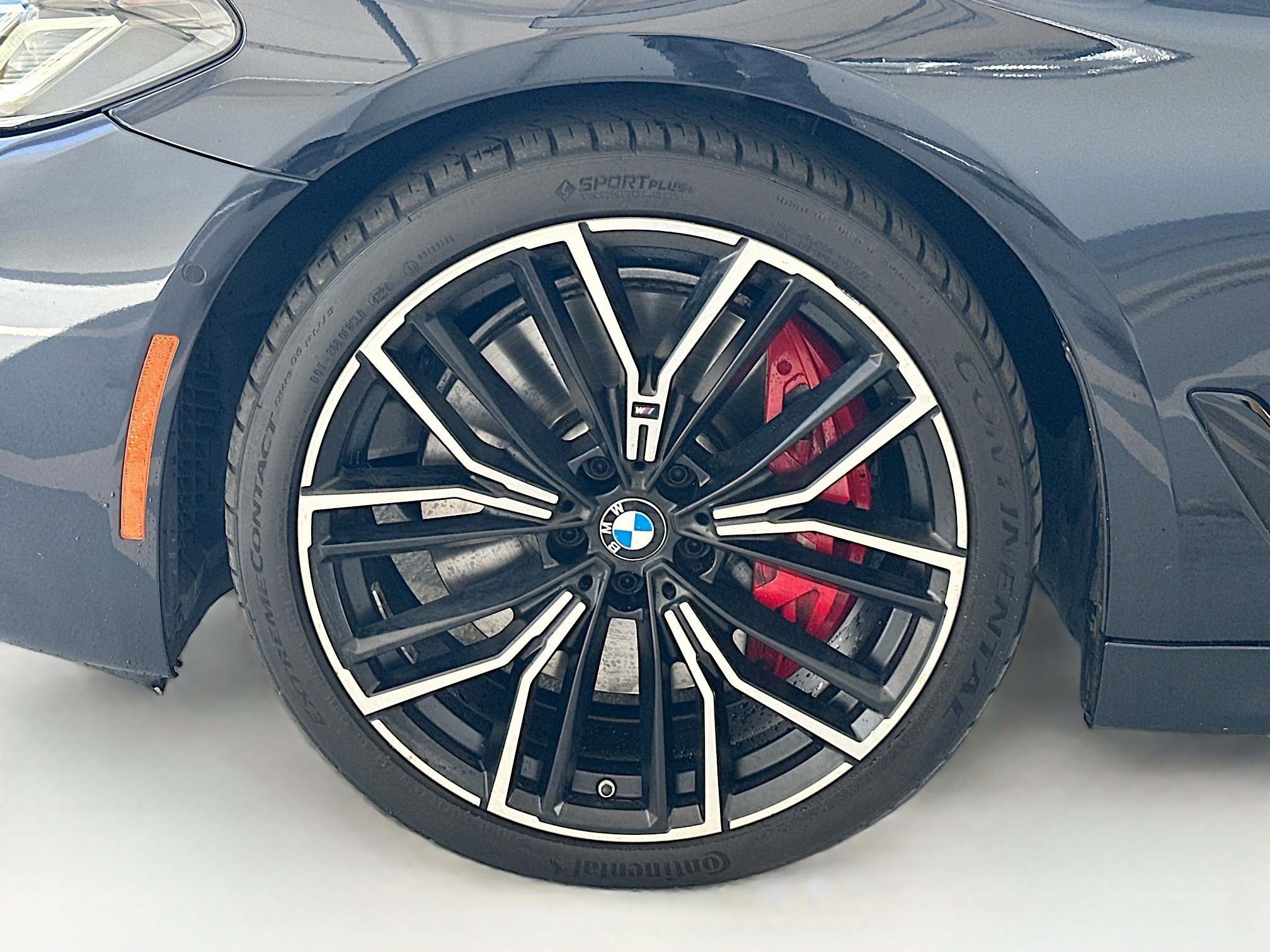 Used 2022 BMW 540i w/ M Sport Package RWD image 29