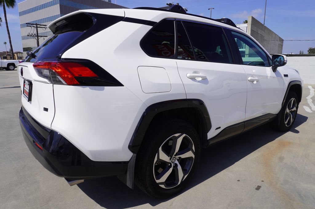 Certified 2024 Toyota RAV4 SE image 5