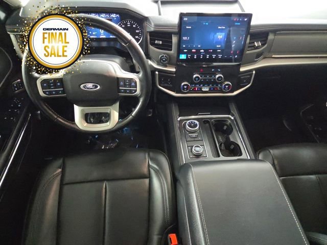 Used 2022 Ford Expedition XLT image 15