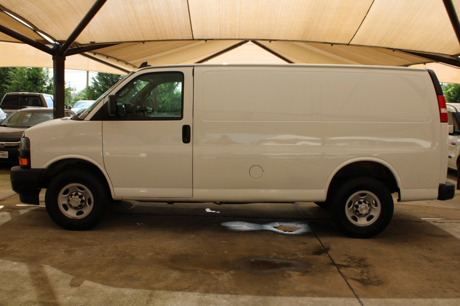 Used 2020 Chevrolet Express 2500 w/ Driver Convenience Package image 5