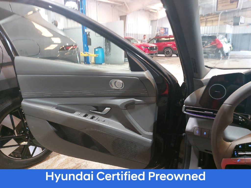 Certified 2024 Hyundai Elantra SEL w/ Convenience Package FWD image 26