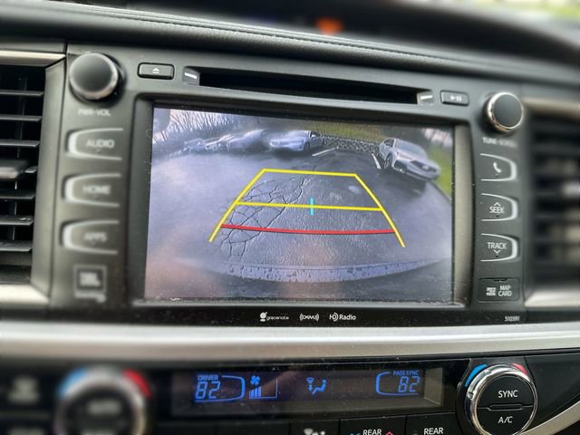 Used 2019 Toyota Highlander Limited image 18
