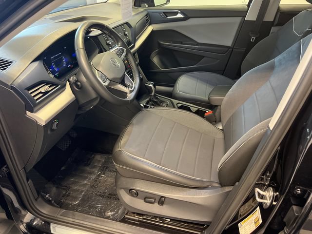 Certified 2023 Volkswagen Taos SE FWD image 6