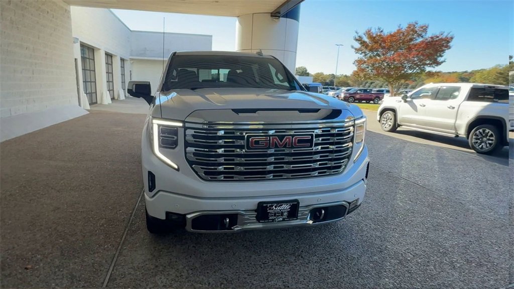 Certified 2023 GMC Sierra 1500 Denali image 3