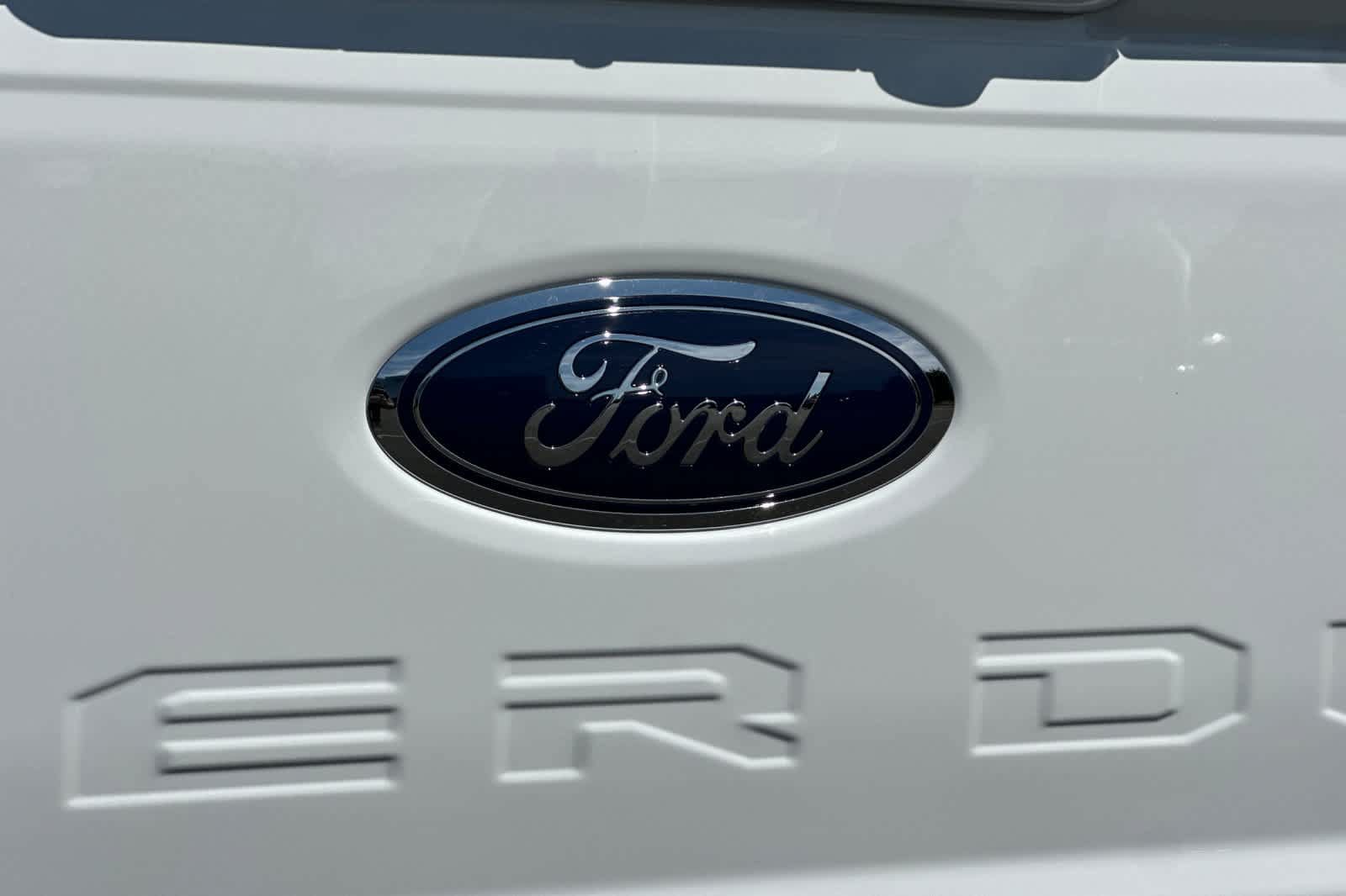 New 2026 Ford F250 XLT w/ XLT Premium Package AWD/4WD image 30