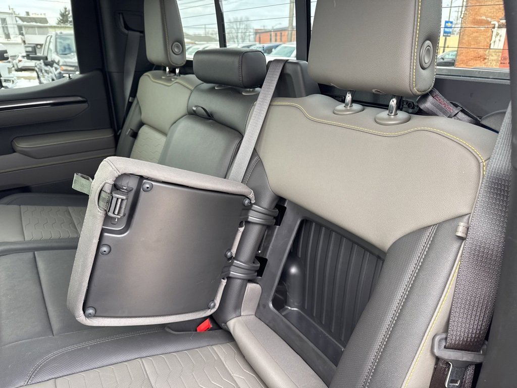 Used 2022 Chevrolet Silverado 1500 ZR2 w/ Technology Package image 21