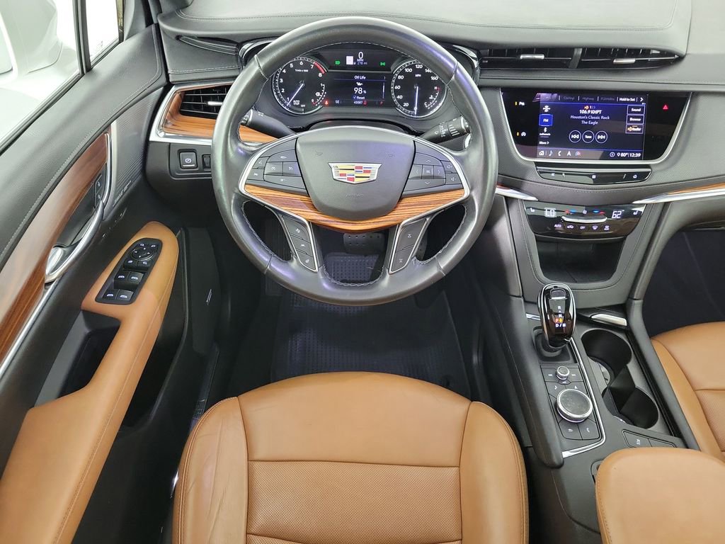 Used 2020 Cadillac XT5 Premium Luxury FWD image 16