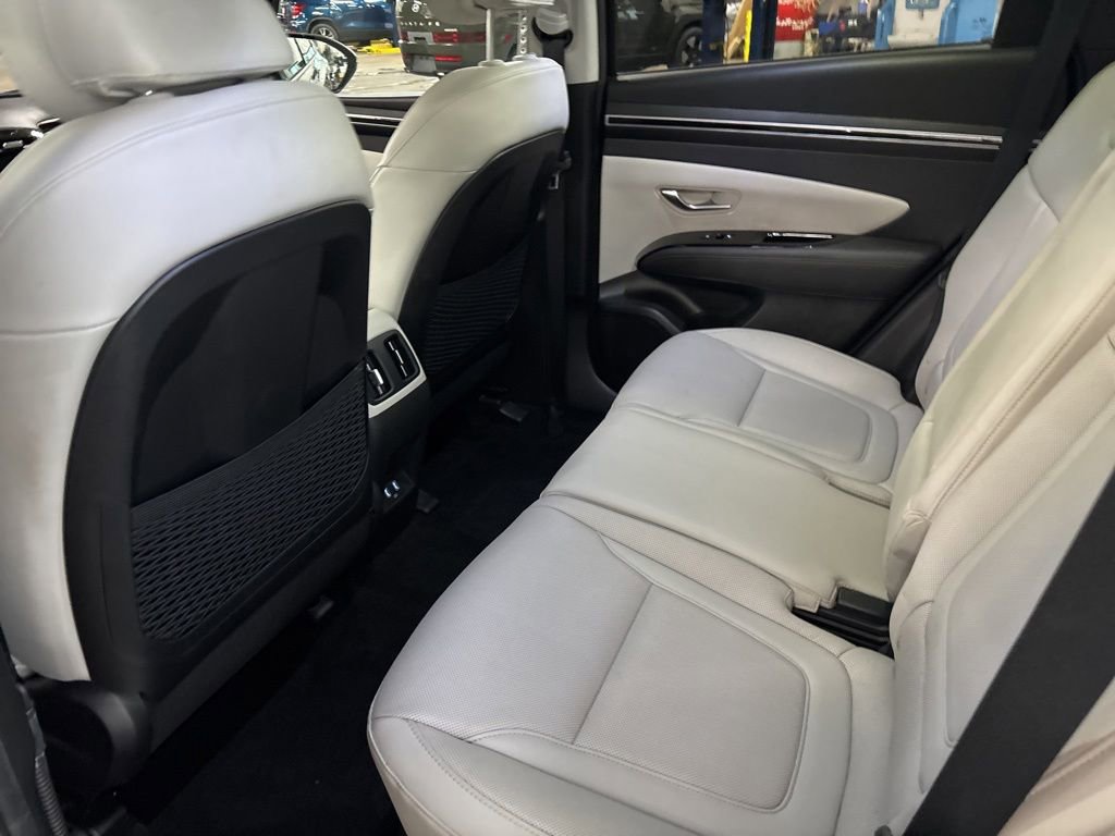 Used 2023 Hyundai Tucson Limited AWD/4WD image 17