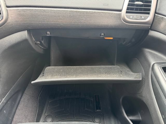 Used 2018 Jeep Grand Cherokee Altitude AWD/4WD image 27
