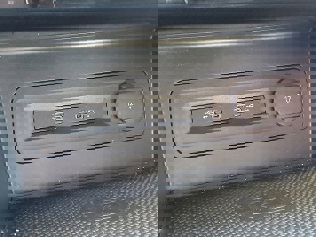 Certified 2023 Volkswagen Atlas SE image 28