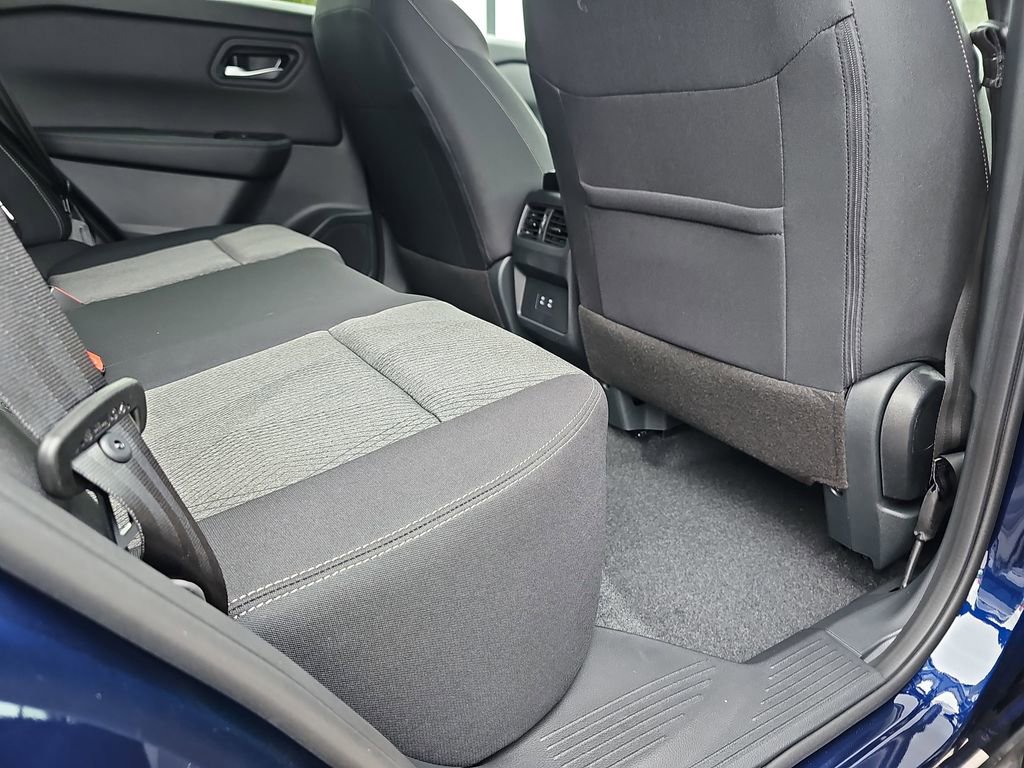 New 2026 Nissan Rogue SV image 14