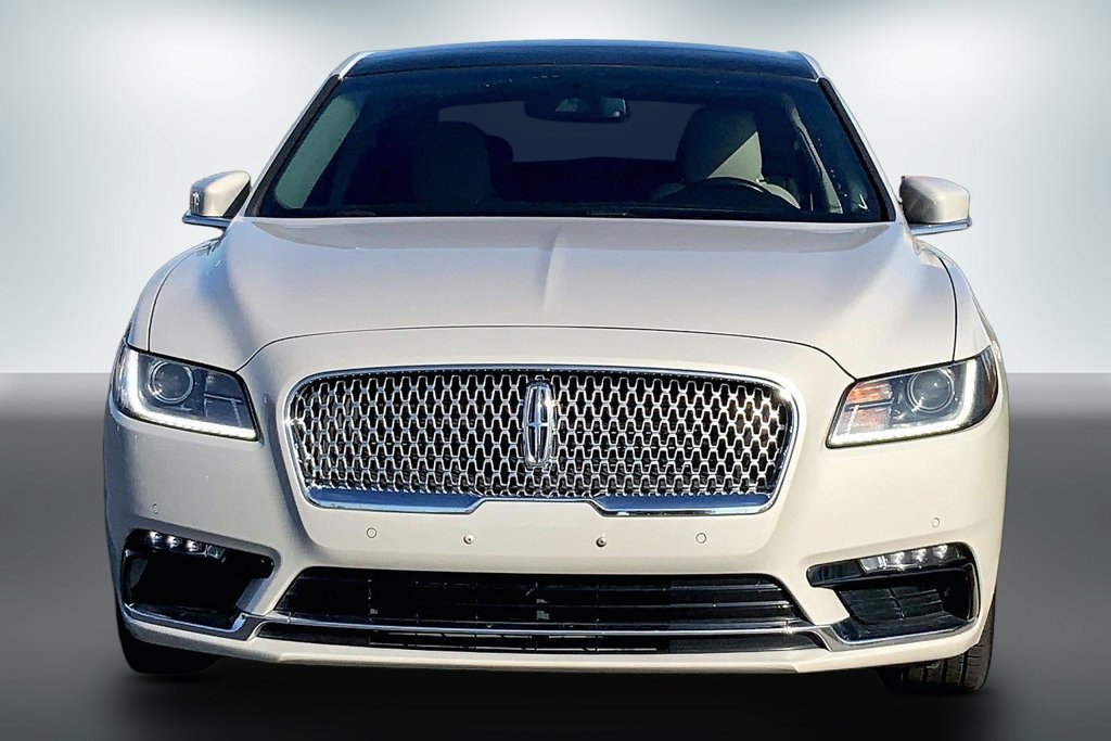 Used 2019 Lincoln Continental Select w/ Continental Climate Package FWD image 7