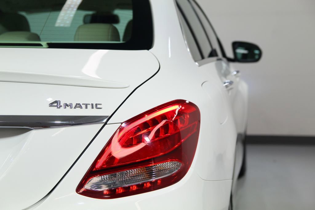 Certified 2016 Mercedes-Benz C 300 4MATIC Sedan image 14