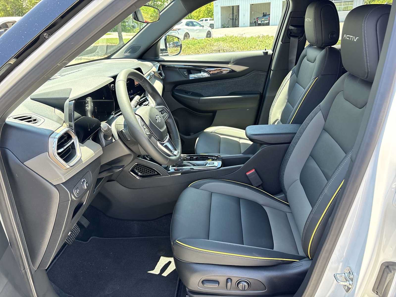 New 2026 Chevrolet TrailBlazer ACTIV w/ Driver Confidence Package AWD/4WD image 18