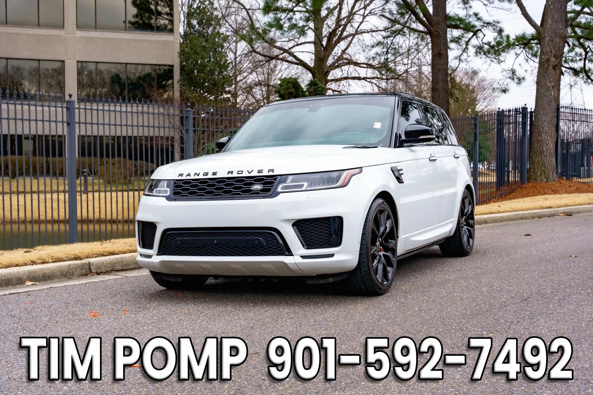 Used 2021 Land Rover Range Rover Sport HST image 2