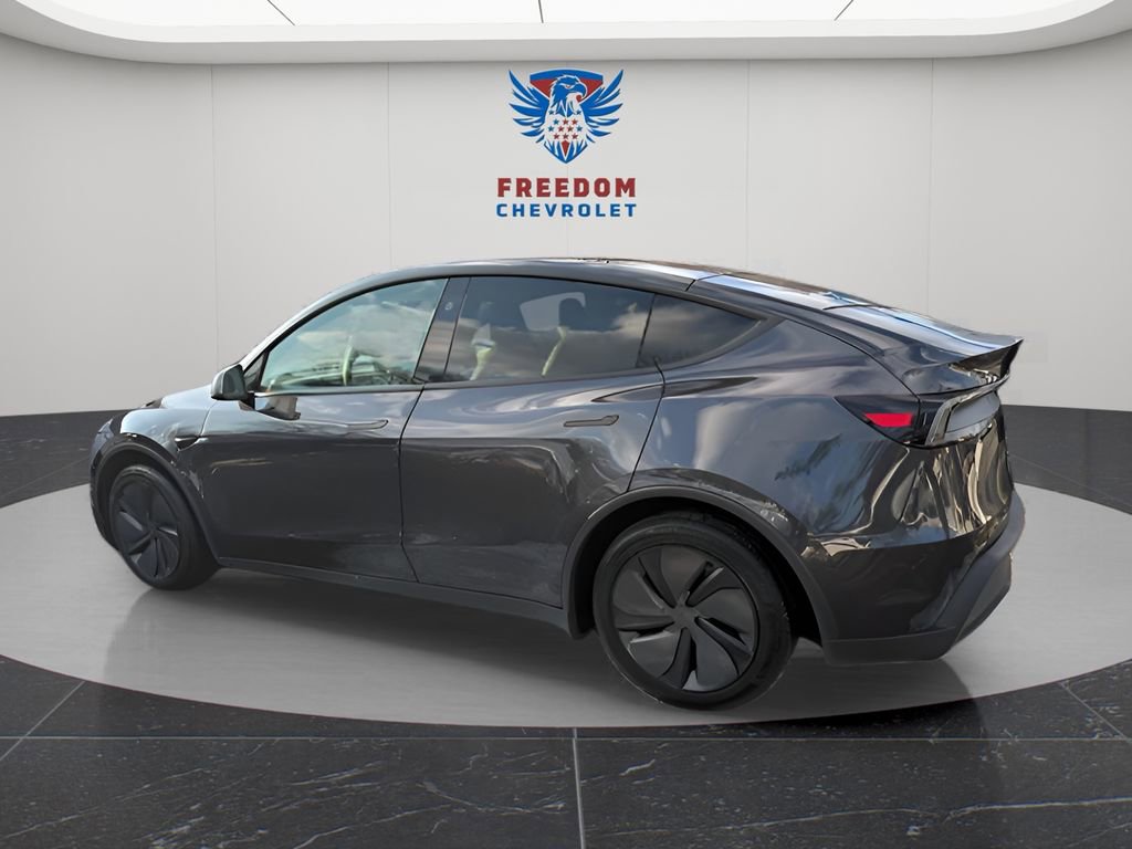 Used 2026 Tesla Model Y Long Range image 3